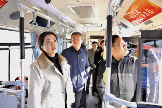 坚持党建引领 奋力争先创优丨市领导调研交通产业k8凯发党建、人才工作