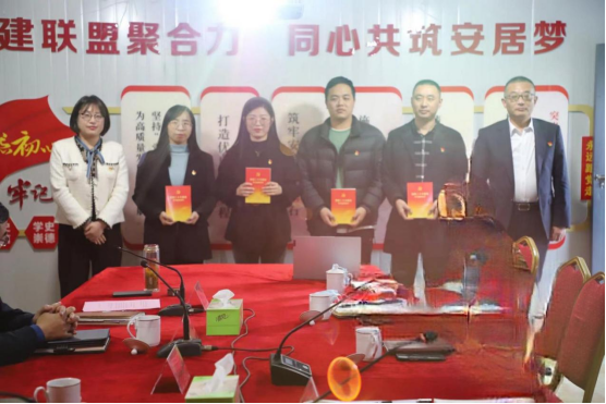 “学习二十大，奋进新征程”——交通产业k8凯发富港板块团支部与长江镇建设局团支部共建党员先锋队