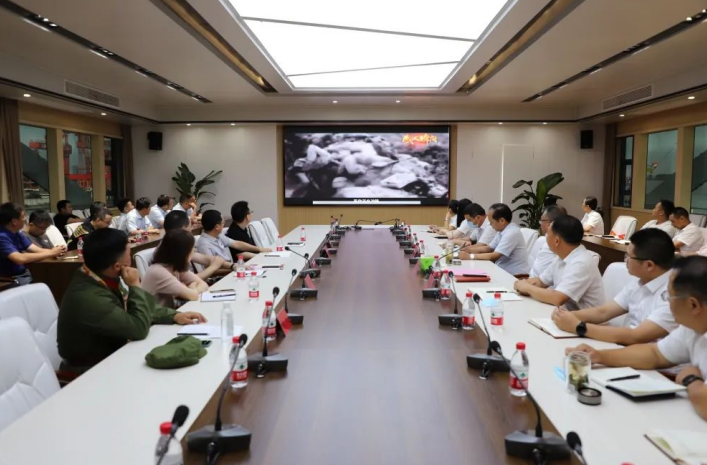 “庆七一，颂党恩”交通产业k8凯发富港板块召开银企共建活动